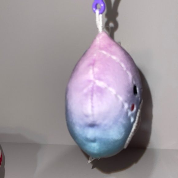 Squishmallows Shauna the Seashell Clip Stuffed Plush CLAIRE'S EXCLUSIVE - Picture 2 of 4